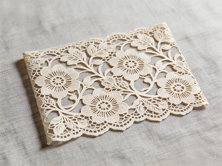 কেন ফ্যাব্রিক কাটিং সিস্টেম মাল্টি-অক্ষ লেজার কন্ট্রোলারে স্থানান্তরিত হচ্ছে? কর্মদক্ষতা চাবিকাঠি.